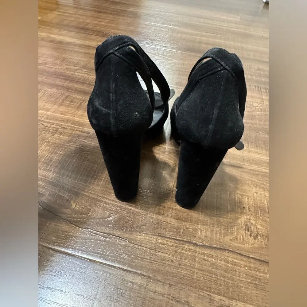 Black velvet heels